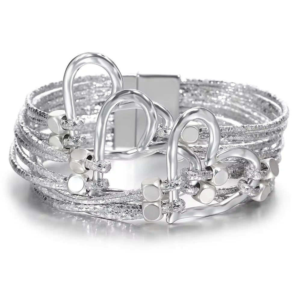 Bracelet en cuir tressé avec grand cœur pour femme  – Style tendance